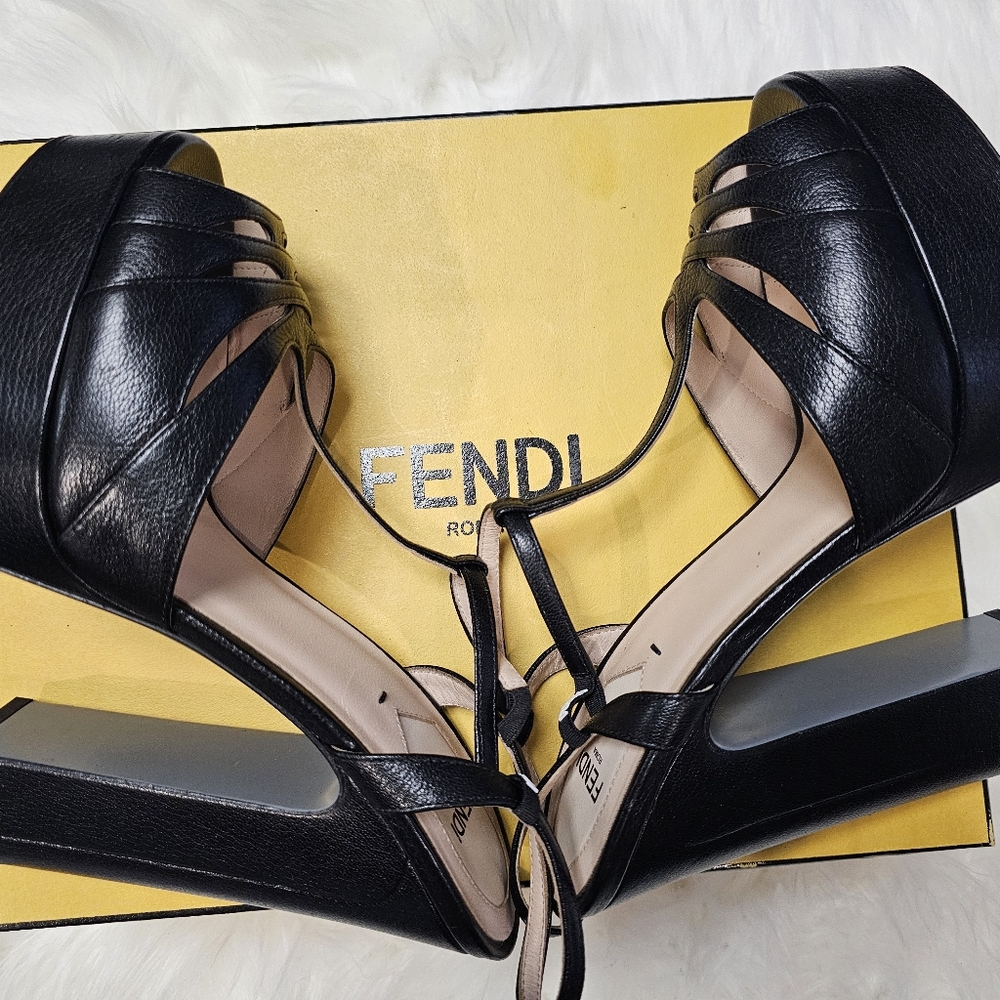 FENDI PLATFORMS SANDALS
